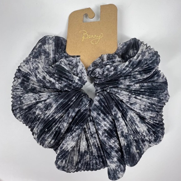 Nordstrom Lot Giant Scrunchie Velvet Hair Clips Hairband Bandana - Picture 2 of 11